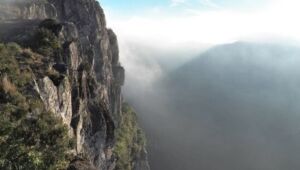 Cânion Fortaleza fica na região dos Campos de Cima da Serra. no Rio Grande do Sul. 