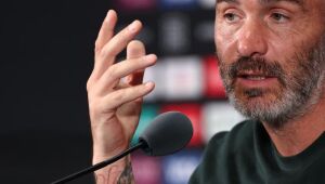 Enzo Maresca, treinador do Chelsea, em coletiva antes de duelo com o PSG pela final do Mundial de Clubes. 