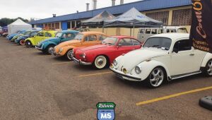 Evento RetrocarMS estreia nesta terça (8) com carros antigos, cultura retrô e show em Campo Grande.