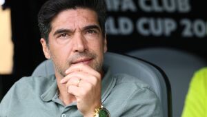 Abel Ferreira, técnico do Palmeiras, espera desafio grande contra o Chelsea 