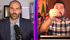 Eduardo Bolsonaro e Paulo Figueiredo em entrevista ao podcast Inteligência Ltda. 