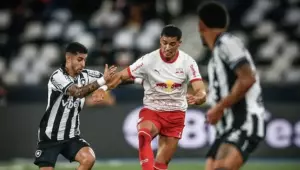 Com golaços, Botafogo goleia Bragantino e se recupera no Nilton Santos após duas derrotas