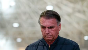 Ministros do STF preveem novo placar de 4 a 1 caso prisão de Bolsonaro seja julgada pela Primeira Turma.