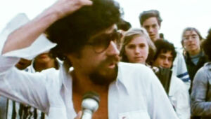 Em 1977, carro de Raul foi atingido por onda no Leblon e episódio virou reportagem 