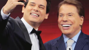 Celso Portiolli homenageia Silvio Santos durante o 'Domingo Legal' 