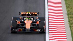Norris lidera dois treinos livres na Hungria; Verstappen fica fora do top 10 e Bortoleto é apenas 17º.