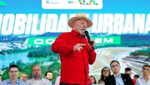 Lula critica postura dos EUA em negociações tarifárias e defende respeito ao Brasil em relações comerciais