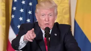 Trump posiciona submarinos nucleares após críticas de Medvedev e tensão com a Rússia