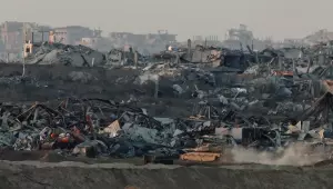 Bombardeios em Gaza deixam ao menos 45 mortos em meio à intensificação da ofensiva israelense.