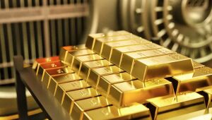 Ouro recua após alta histórica, mas segue respaldado por bancos centrais e instabilidade global