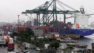 China ameaça retaliar caso o México avance com plano de elevar tarifas sobre importações de automóveis e produtos industriais