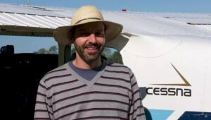 Polícia Científica identifica piloto Marcelo Pereira de Barros como vítima do acidente aéreo em Aquidauana.