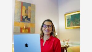 Janja participou de evento sobre alimentação escolar de forma remota.