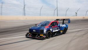 F150 SuperTruck: a picape elétrica da Ford que voou na pista alemã