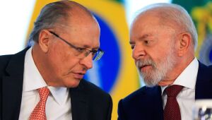 Lei da Reciprocidade será aplicada no devido tempo, mas ideia é resolver na negociação, diz Alckmin.