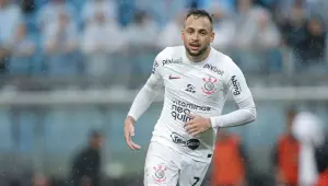 Maycon em jogo do Corinthians.