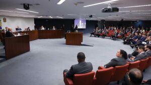 A ordem dos ministros para a votação é: Alexandre de Moraes, Flávio Dino, Luiz Fux, Cármen Lúcia e Cristiano Zanin.