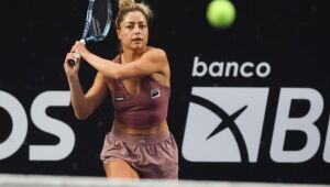 Renata Zarazua, do México, eliminou a brasileira Bia Haddad nas quartas de final do SP Open.