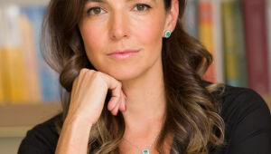 A autora, advogada e professora Líbera Copetti de Moura Truzz