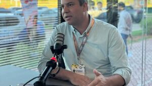 Prefeito Tiago Carbonaro fala sobre os desafios e avanços da gestão municipal de Itaporã durante o 3º Congresso dos Municípios, em Campo Grande