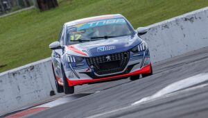 Na Turismo Nacional em Campo Grande, Victor Manzini volta a correr de New Onix