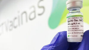 Vacina SpiN-TEC foi criada por pesquisadores da UFMG e já passou pelas fases iniciais de testes com bons resultados