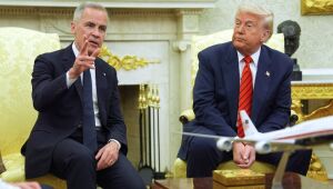 Trump e Carney discutem crise do fentanil, tarifas comerciais e parceria em defesa aérea em Washington
