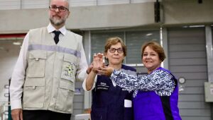 Primeira remessa de fomepizol chegou ao Brasil e será distribuída a estados com casos de intoxicação por metanol, como MS