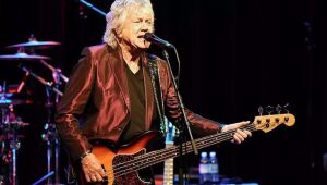 John Lodge, baixista e vocalista do Moody Blues, morreu aos 82 anos; causa da morte não foi divulgada.