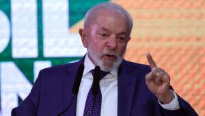 Em Breves (PA), Lula inaugurou creche e criticou paralisação de obras iniciadas por adversários políticos.