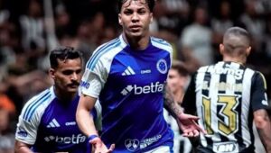 Atlético-MG vai denunciar Kaio Jorge ao STJD por apertar a mão machucada do zagueiro Ivan Román durante o clássico contra o Cruzeiro.