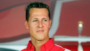 Michael Schumacher, heptacampeão mundial, apresenta sinais de melhora após 11 anos afastado da vida pública, segundo o jornal francês L'Équipe.