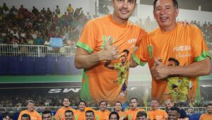 Deputado Gerson Claro e o craque Falcão participaram do Futebol Solidário em Miranda, ao lado de lideranças e atletas locais.