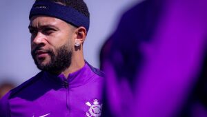 Memphis Depay foi ausência no treino do Corinthians