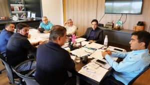 Reunião do prefeito Marçal Filho e secretários municipais com o senador Nelsinho Trad ocorreu na manhã desta quarta-feira 