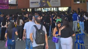 SES leva conceito de Saúde Única à Feira das Profissões e reforça importância da atuação consciente dos futuros profissionais.