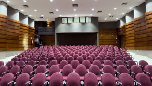 Teatro Prosa recebe filme, banda Haiwanna e dança contemporânea em programação para todas as idades.