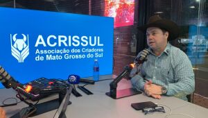 Deputado federal Rodolfo Nogueira, durante visita à Expogenética 2025, defende securitização das dívidas rurais e critica invasões de propriedades em Mato Grosso do Sul.