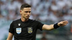 Árbitro afastado após polêmicas no clássico entre São Paulo e Palmeiras volta a ser escalado