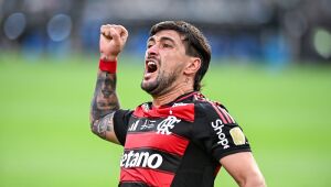 Danilo diz que morte de tia na véspera da decisão impediu a presença de pai em Lima