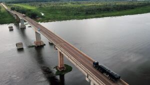 Ponte na BR-262 é eixo de ligação entre Corumbá e demais regiões de Mato Grosso do Sul.