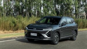 Novo Captiva EV da Chevrolet estreia com motor de 201 cv, autonomia de 304 km e reforça aposta da marca em SUVs elétricos
