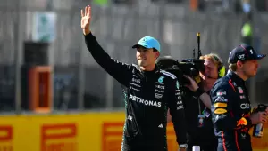 George Russell participa de evento da Petronas em São Paulo e demonstra otimismo para o GP do Brasil