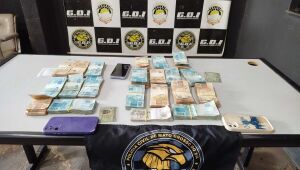 Dinheiro recuperado pela Polícia Civil em Campo Grande após furto no Parque dos Laranjais