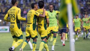 Em jogo de seis gols, Flamengo alternativo empata com Mirassol na despedida do Brasileiro