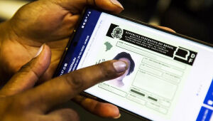 Regras para obter a CNH mudam e retiram obrigatoriedade de aulas presenciais em autoescolas.