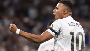 Mbappé iguala recorde de gols de Cristiano Ronaldo, e Real Madrid derrota Sevilla pelo Espanhol