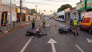 Motociclista morreu após acidente envolvendo caminhonete que fugiu sem prestar socorro, na Avenida Bandeirantes, em Campo Grande