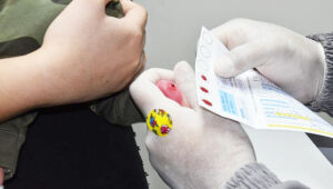 Exame gratuito pelo SUS em fase de implementação no Estado permite detectar mais de 40 doenças em recém-nascidos e reforça diagnóstico precoce e tratamento integral