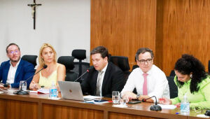 Dirigentes da OAB/MS e da CAAMS durante encontro de delegados em Campo Grande para avaliar 2025 e preparar ações de 2026.